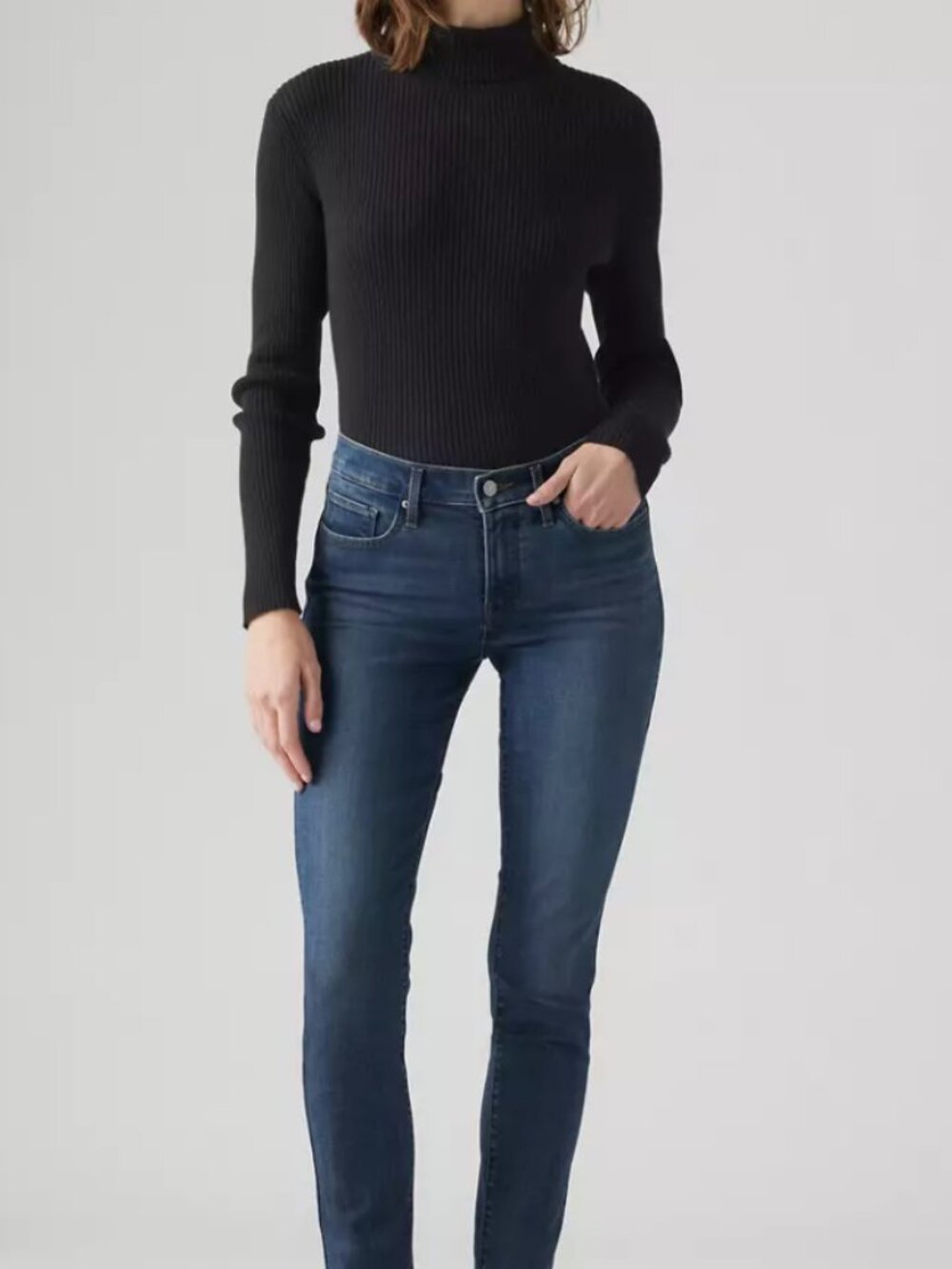 311 Shaping Skinny Women's Jeans, size 30, NWOT.
